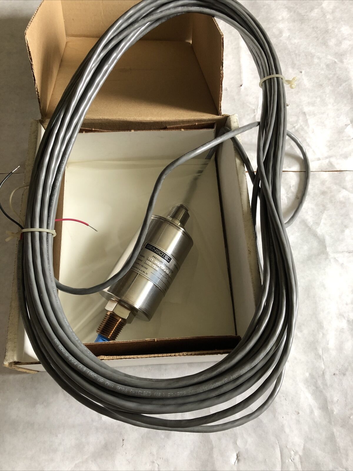 New Sensotec 811-Fma/1042-04-03 Pressure Transmitter,Eg