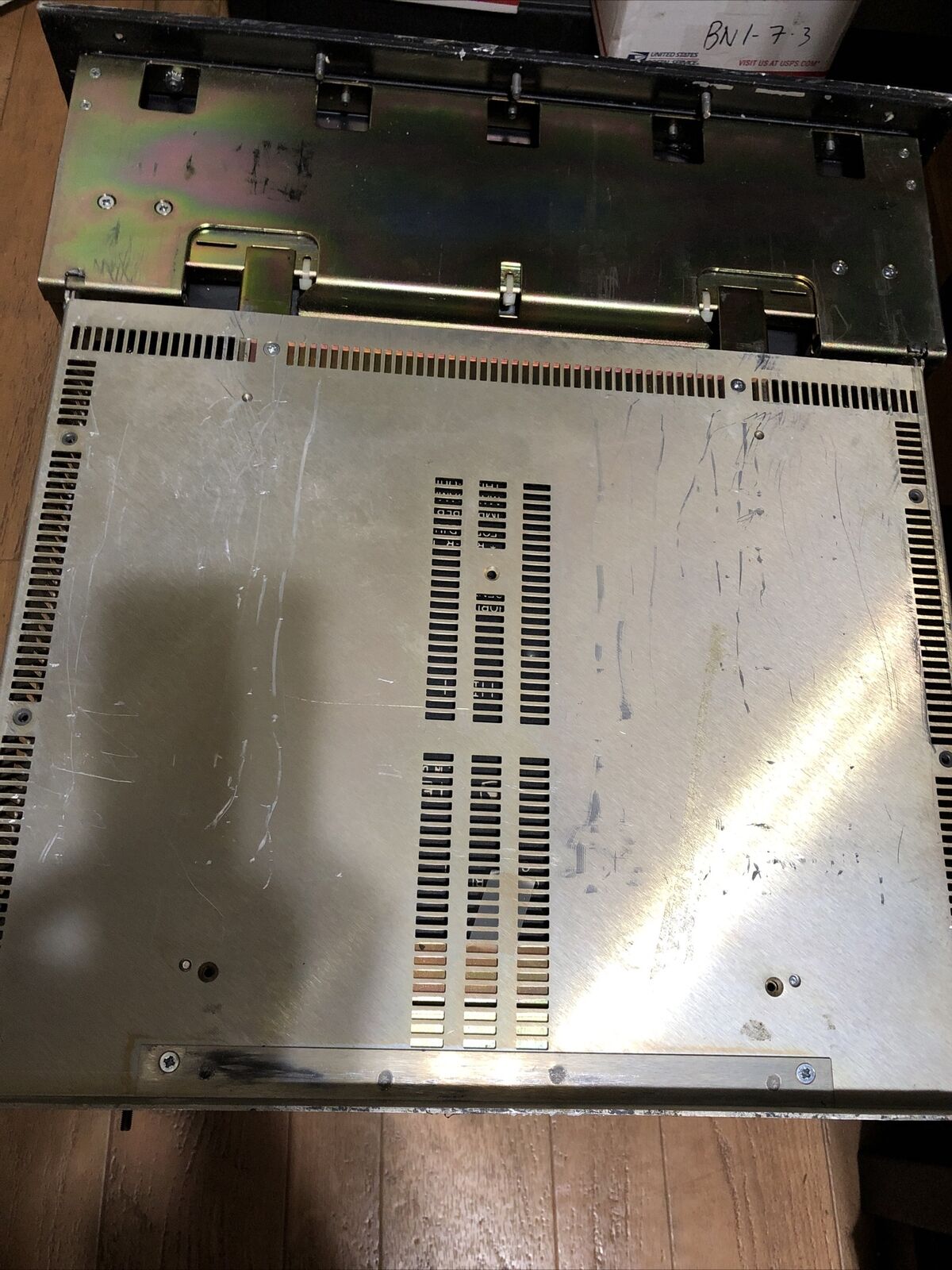 Allen Bradley 6157-Aazaazazzz Industrial 20" Monitor,100-240 Vac,Bq