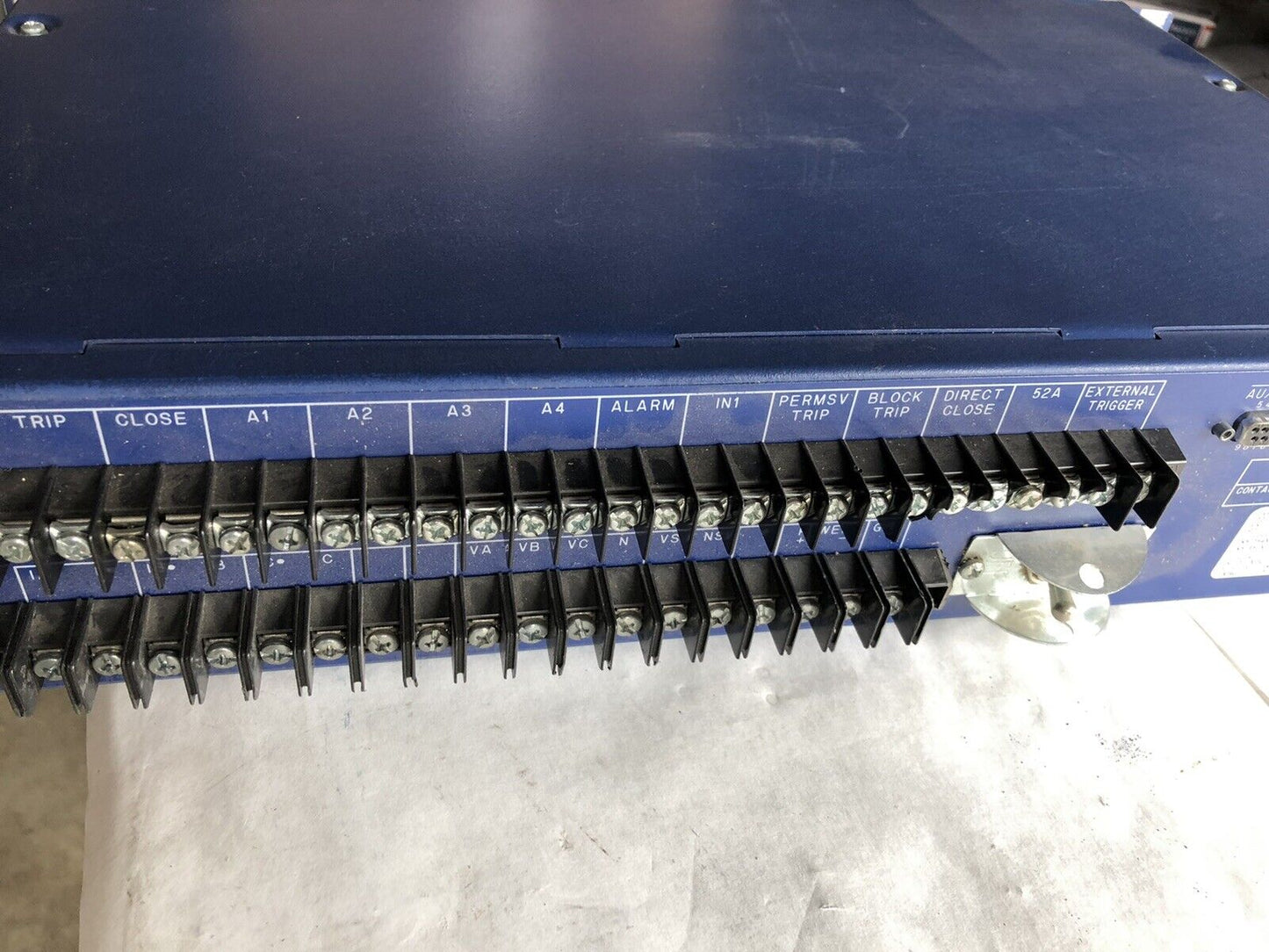 Sel Sel-221F,14 Watts,Schweitzer Engineering Relay Protection 221F00-4256Mhnb,Ev