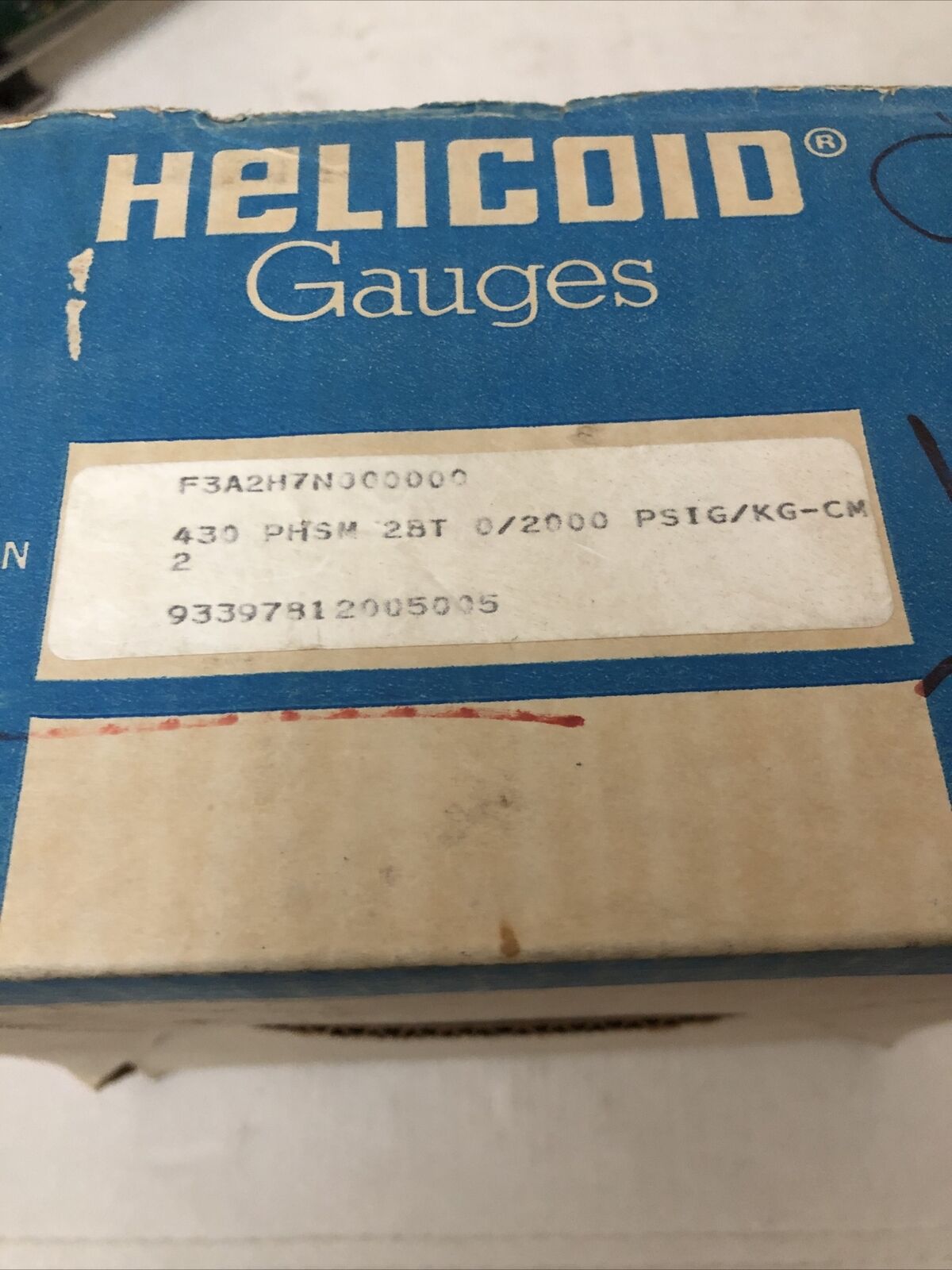 New Helicoid F3a2h7n000000 Pressure Gauge 0-2000Psi,Ct