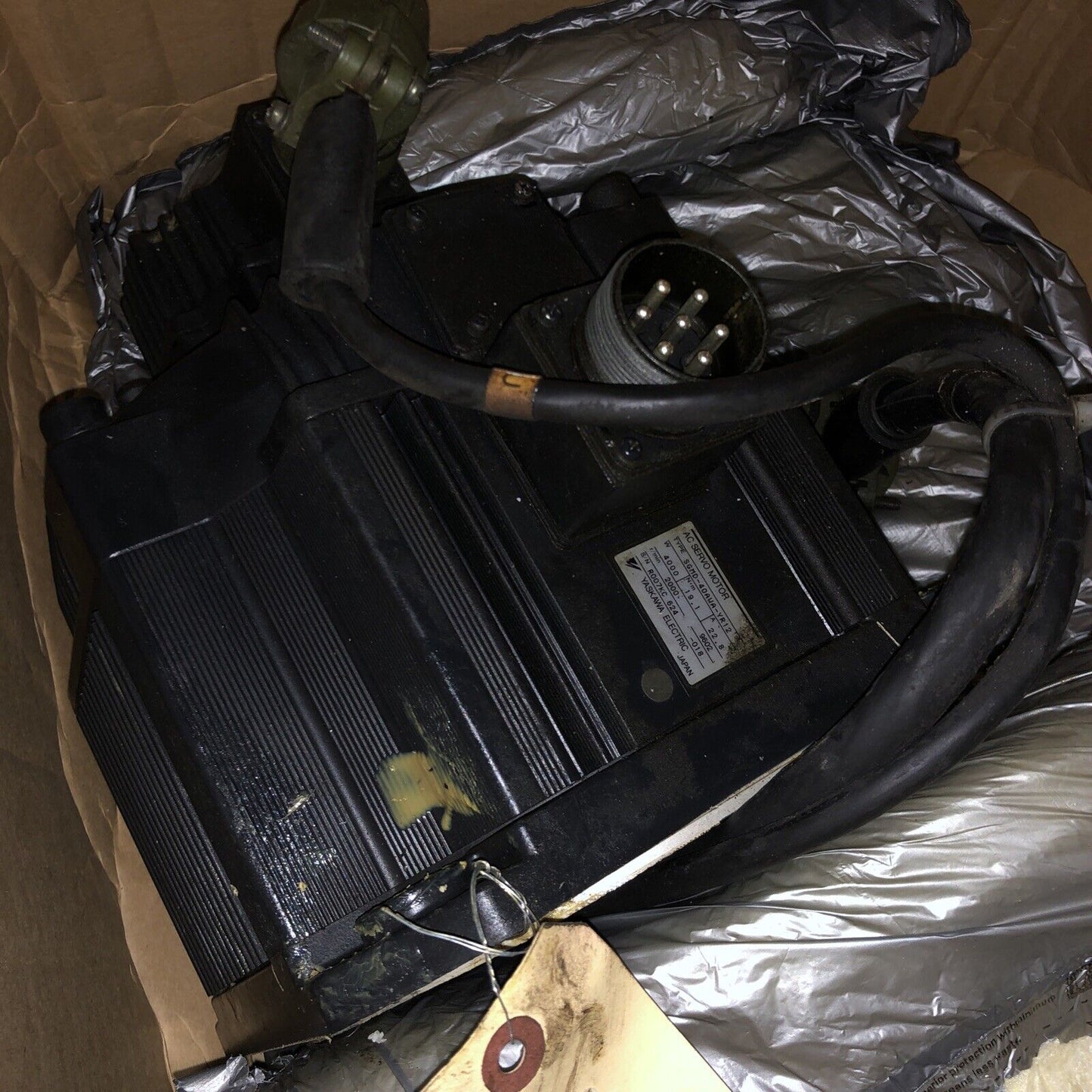 Yaskawa Electric Sgmd-40Awa0yr12 Ac Servo Motor 4000W 2000Rpm 22.8A,Bs
