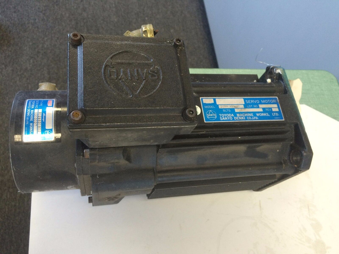 Toyoda 20Bm090bxdt0,Servo Motor,Sanyo Denki R12a831802,Shaft Dia. 7/8",Ck