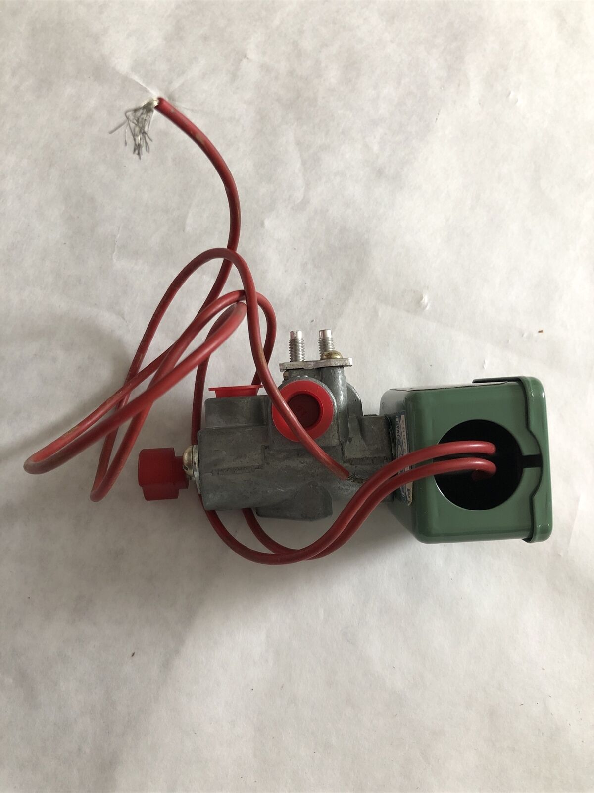 New Asco Solenoid Valve 3-Way,1/4 Npt 100V/50Hz,Asco 8324-19M0, 8324-19Mo,Bn