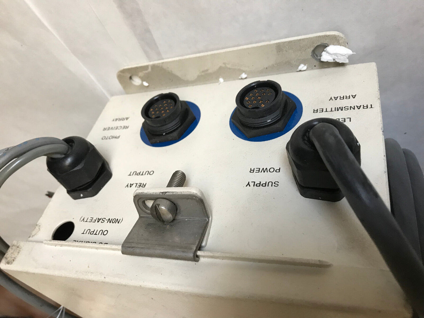 Set Frost Controls Sf1-240 Light Curtain Transmitter Receiver & Controller,Sr