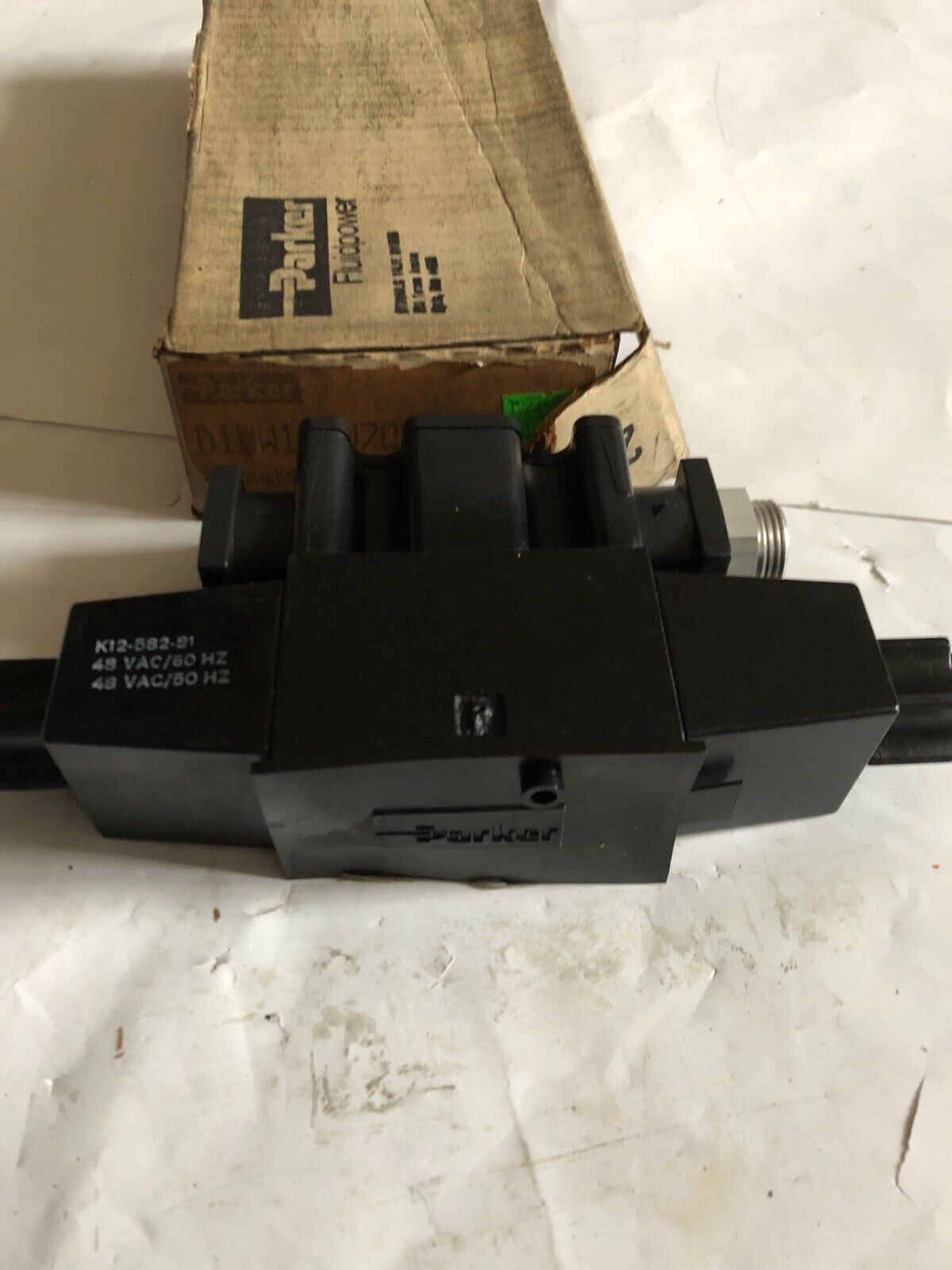 Parker Hannifin D1vw1c6v70x4656 Solenoid Operated Directional Control Valve,Bt