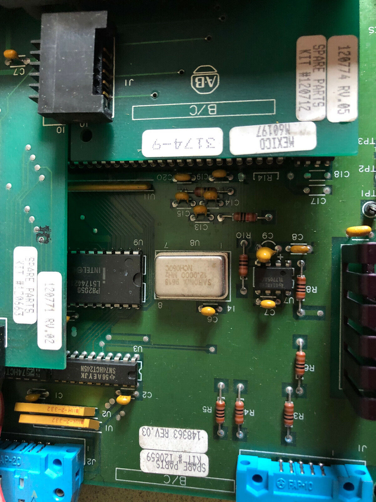 Allen Bradley 1336-B030-Eof,1336-B030-E0f 3-Phase Ac Drive,(Plastc Fan Damage,Ew