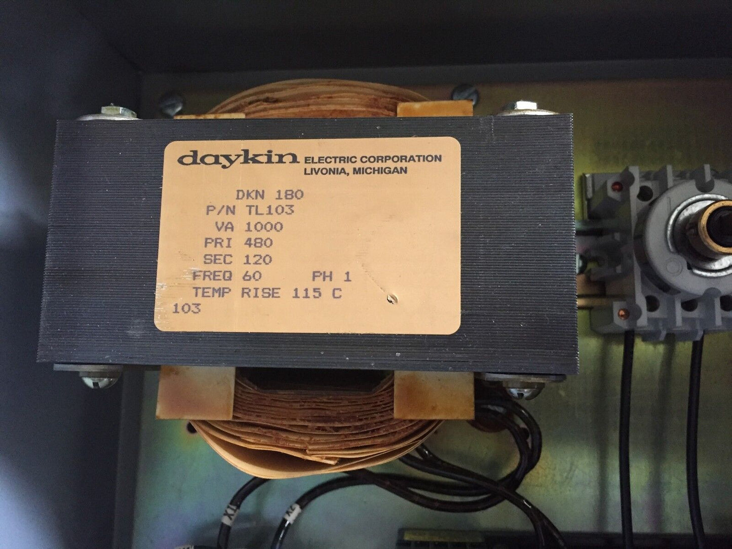 Daykin Dkn 180,Tl103,Gpfs-05A545 Disconnect 480Volts Separate Circuit Dkn180,Ad