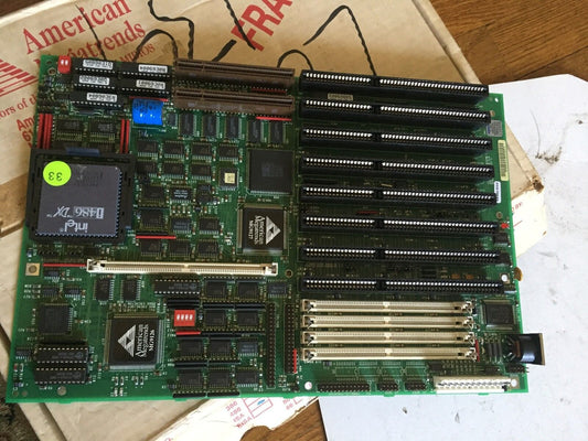 American Megatrends Super Voyager-Vlb,Series-690,Amioatlpp75256 Mother Board,Bd