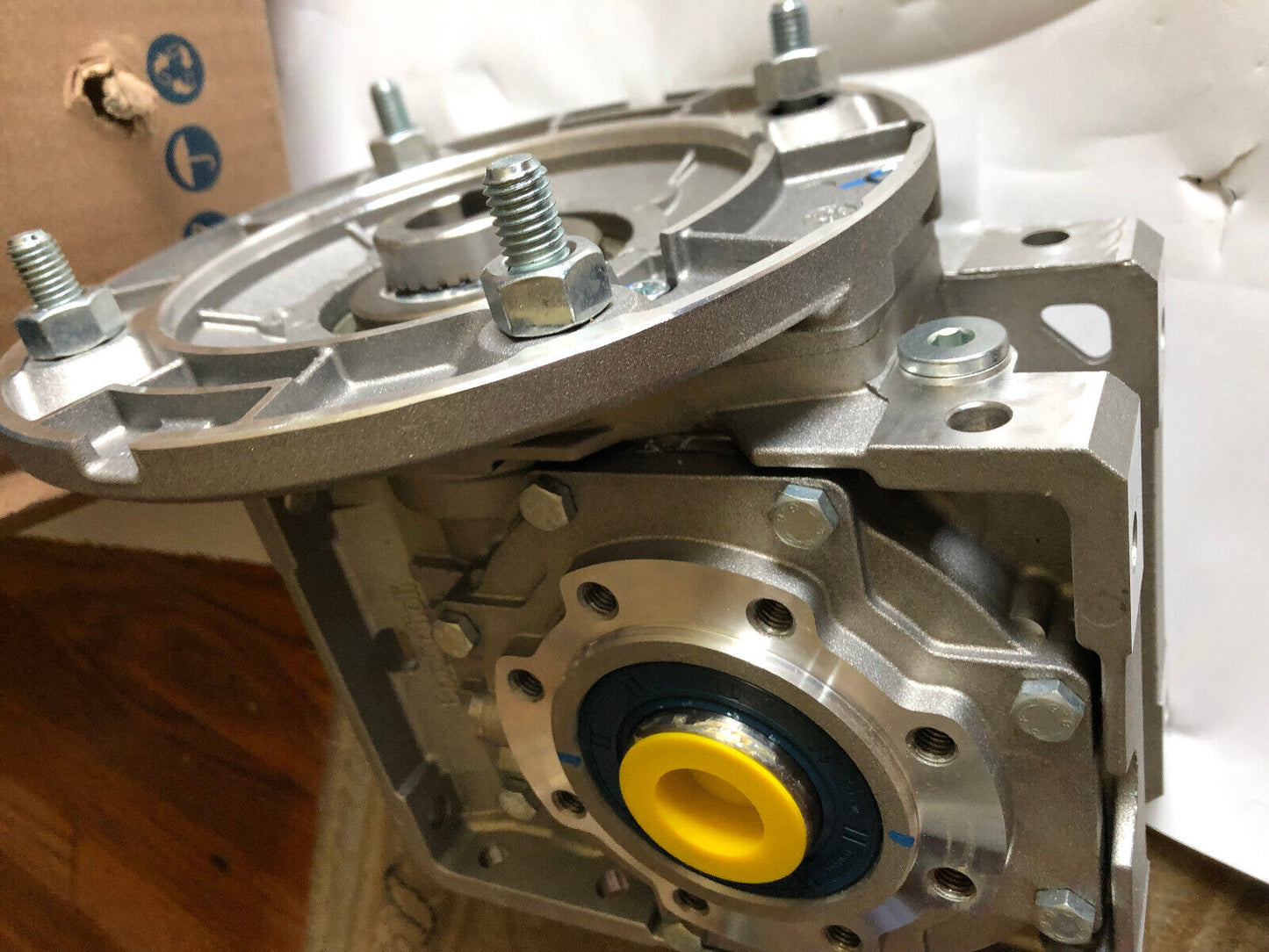 New Bonfiglioli W63u10p90b5b8 Gear Box,W 63 U 10 P90 B5 B8,Cod.2G20010653,Am