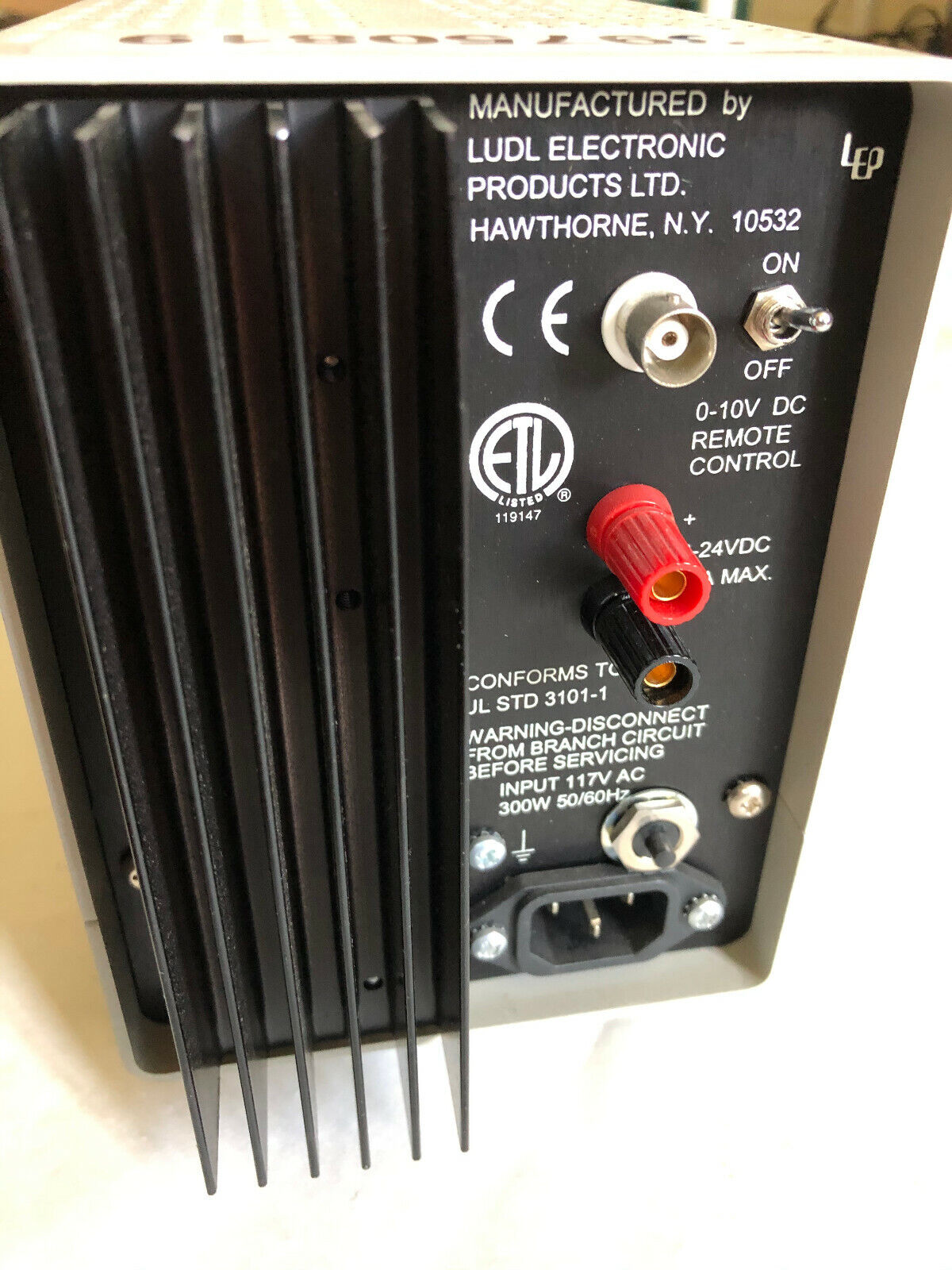 Lep 990034 Universal Dc Lamp Power Supply. 24,15,12,6Vdc,Cl