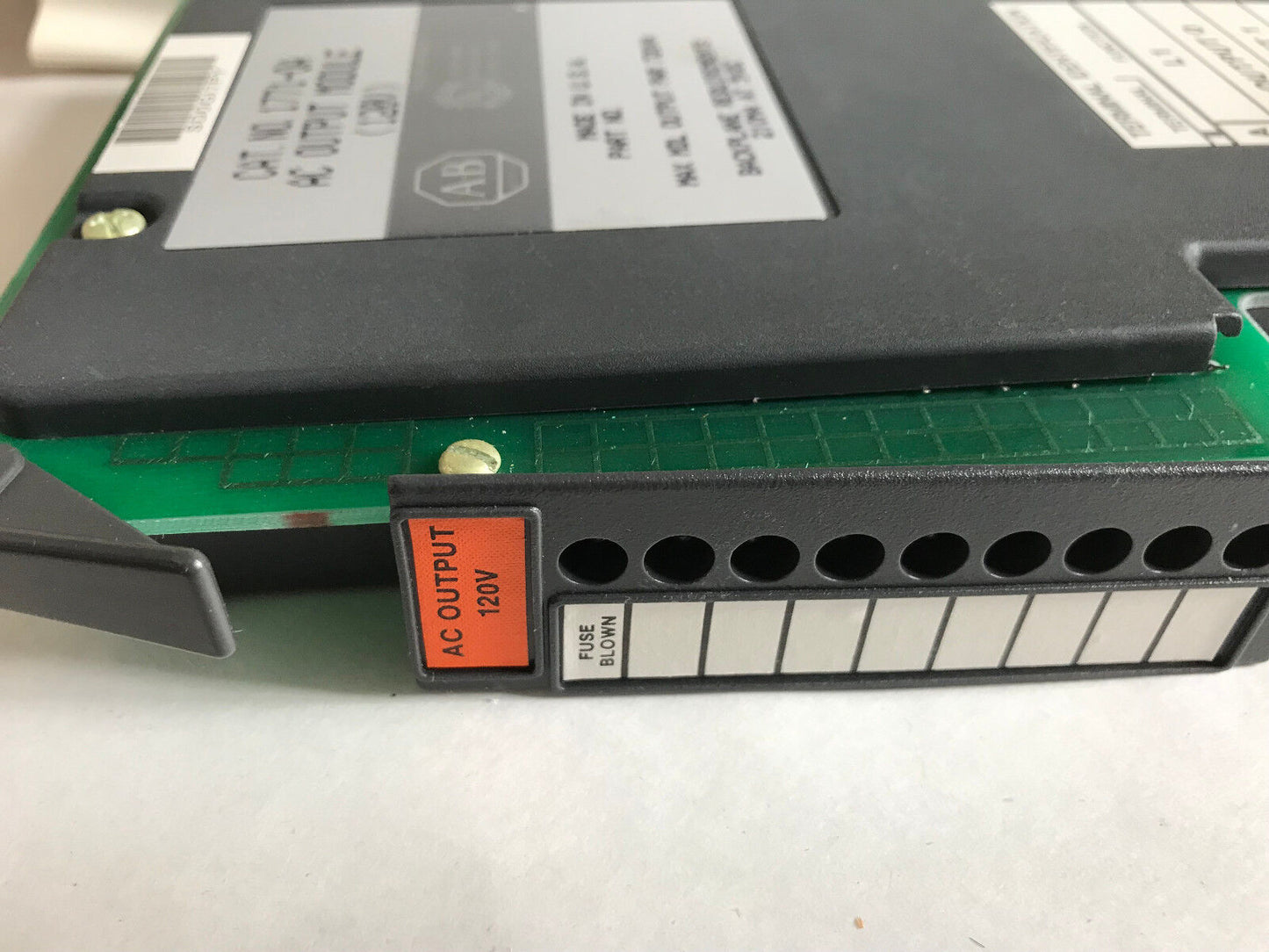 New A-B 1771-Oa,Allen-Bradley 1771-Oa Ac Output Module (120V) 1771-0A,Sh