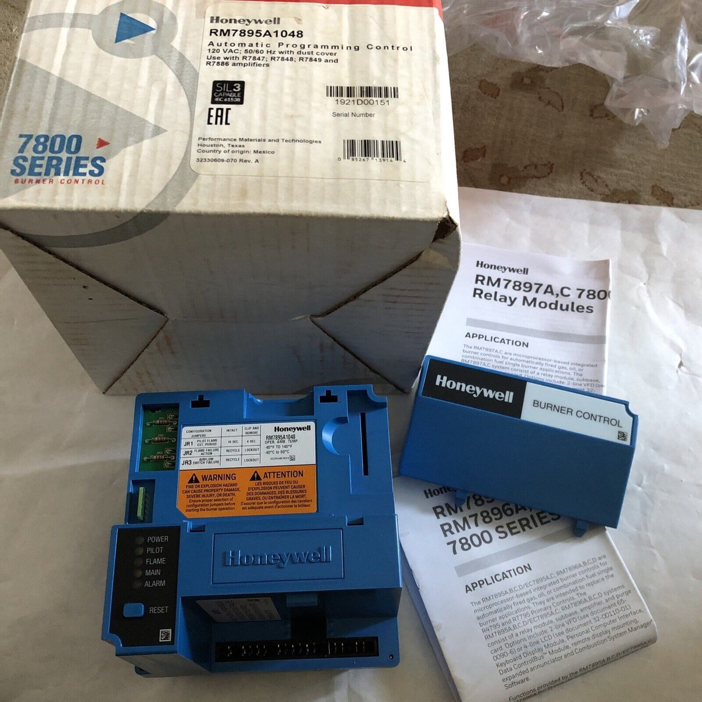 New Honeywell Burner Control Rm7895 A 1048,Honeywell Rm7895a1048,So