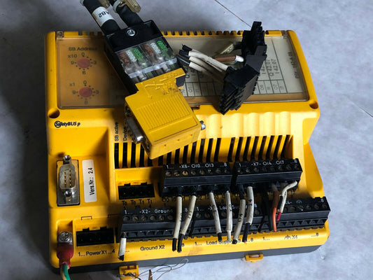 Pliz Pss Sb Di8o8,Pliz Pss Sb Di808,301140 Safetybus Digital Input Output, Sv