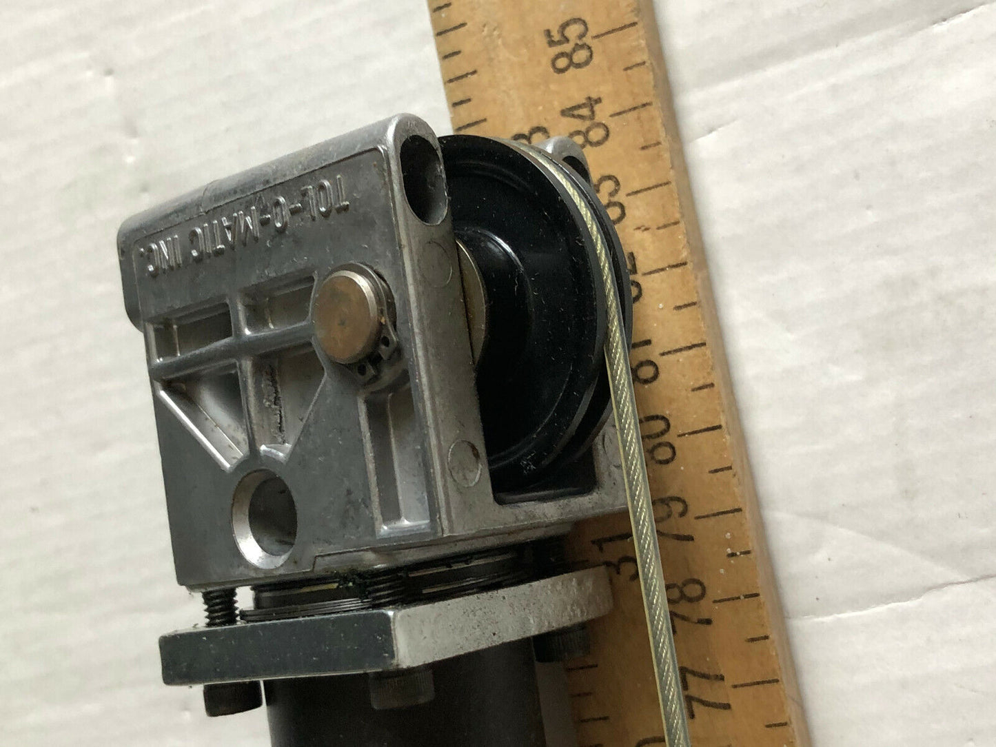 Tolomatic Ccm # 213348 Pneumatic Cable Linear Actuator 670Mm Travel 1/8 Npt,En