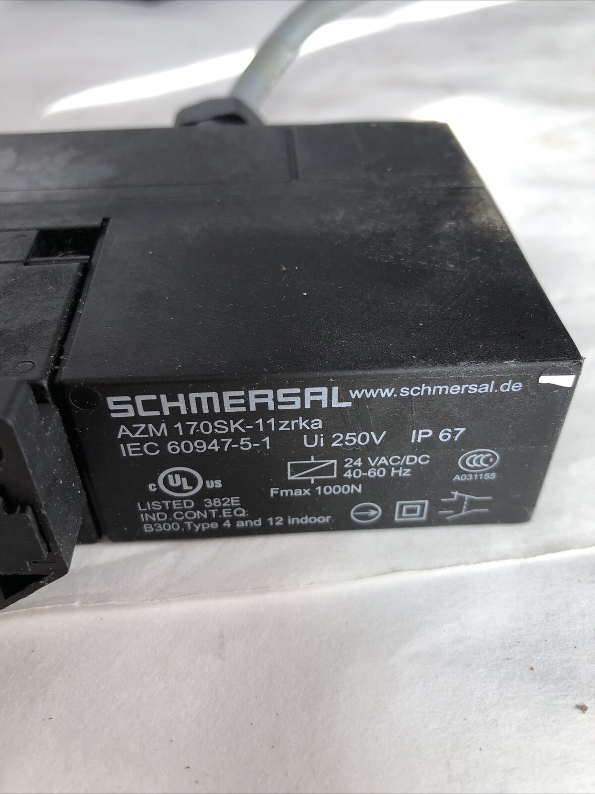 Schmersal Azm 170Sk-11Zrka Keyed Interlock Switch Iec 60947-5-1 Latch,Da