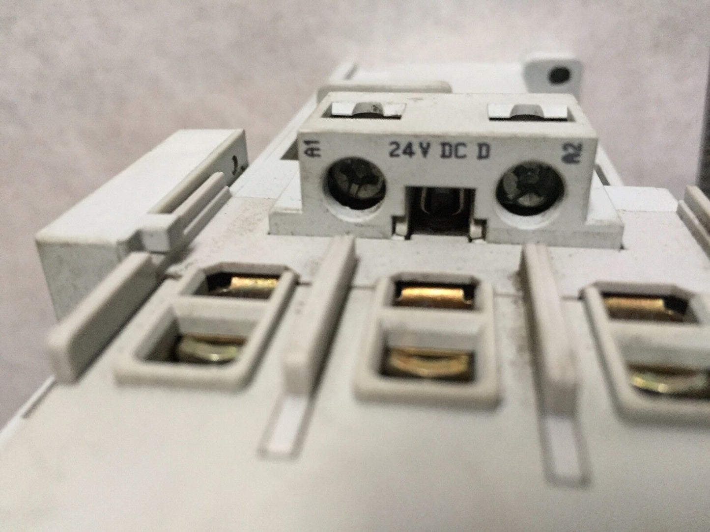 Allen Bradley 104-C43dj22,100S,Allen Bradley C43 Reversing Contactor,24V Coil,Bm