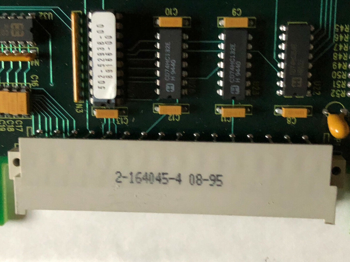 Giddings & Lewis 502-03954-00,501-04962-00, 32 Output Relay Board,Di