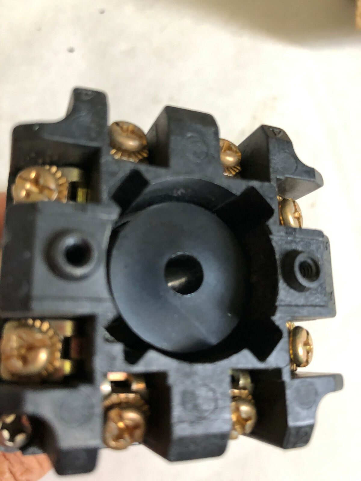 New Micro Switch 909Aaa51 120V 50/60 Cy ,Aj
