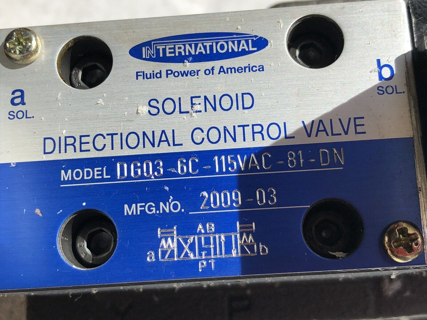 New International  Dg03-6C-115Vac-81-Dn Solenoid Dg08-6C-10,Control Valve,Hj