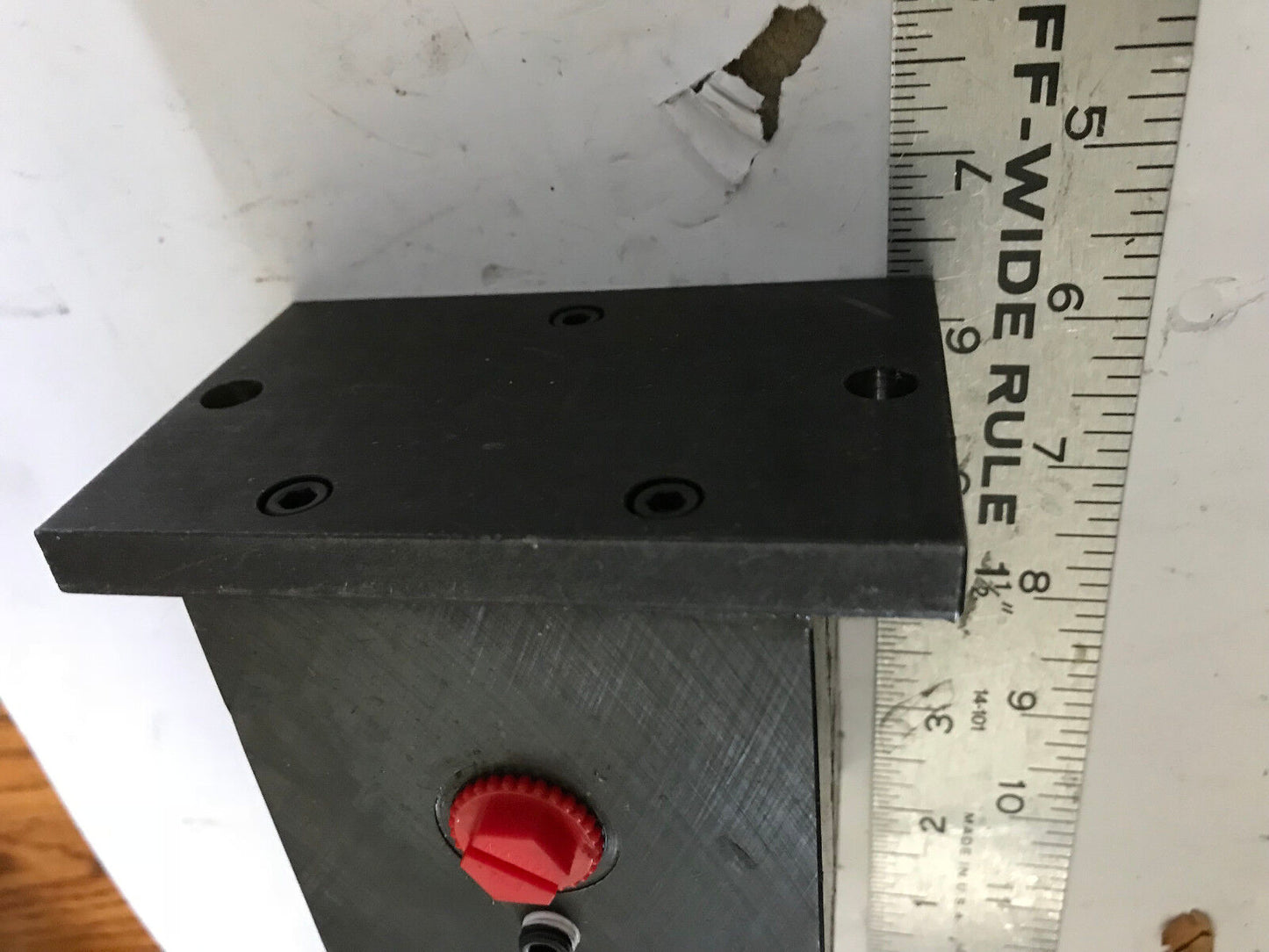 New Jergens 60512 Hydraulic Cylinder Gripper Holder,Em