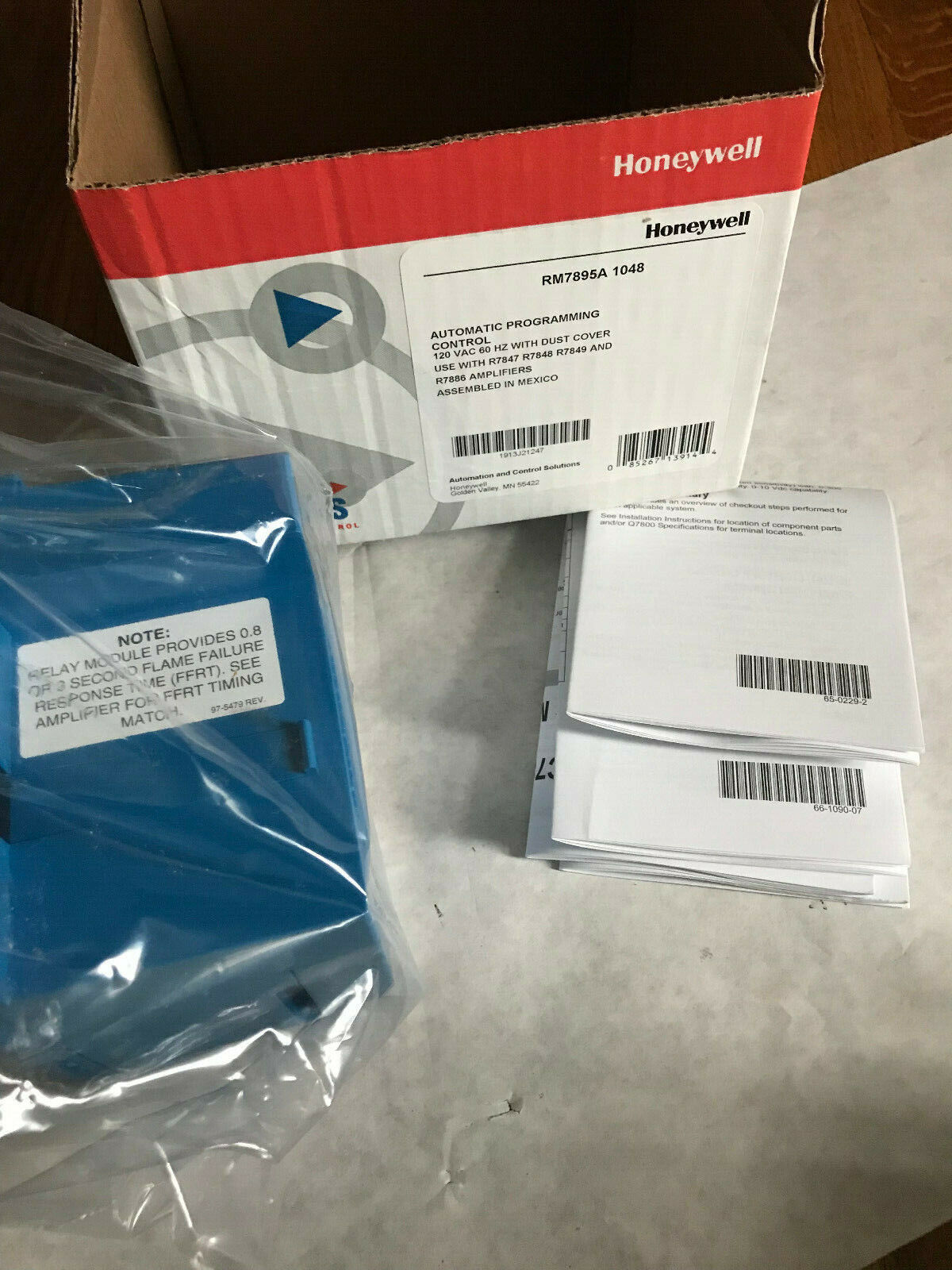 New Honeywell Burner Control Rm7895 A 1048,Honeywell Rm7895a1048,So