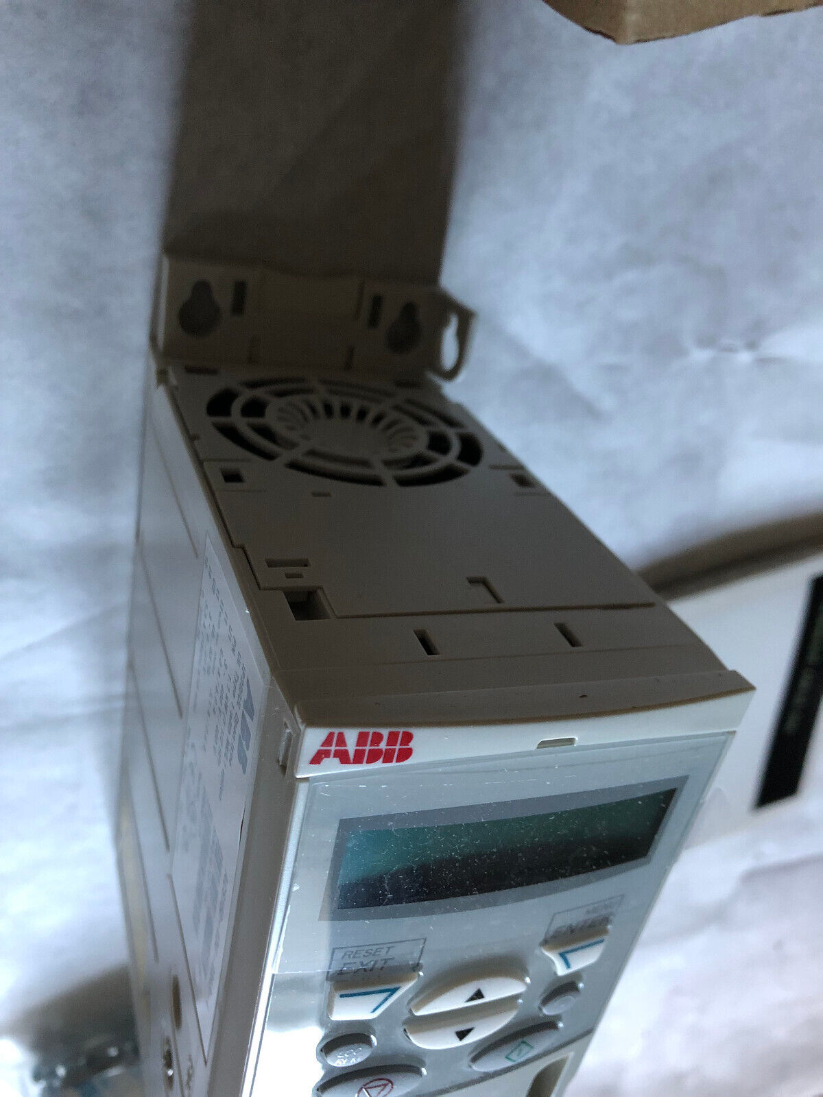 New Abb Acs150-03U-03A3-4 Micro Inverter Drive,Ip20/Ul, 68582105,Am