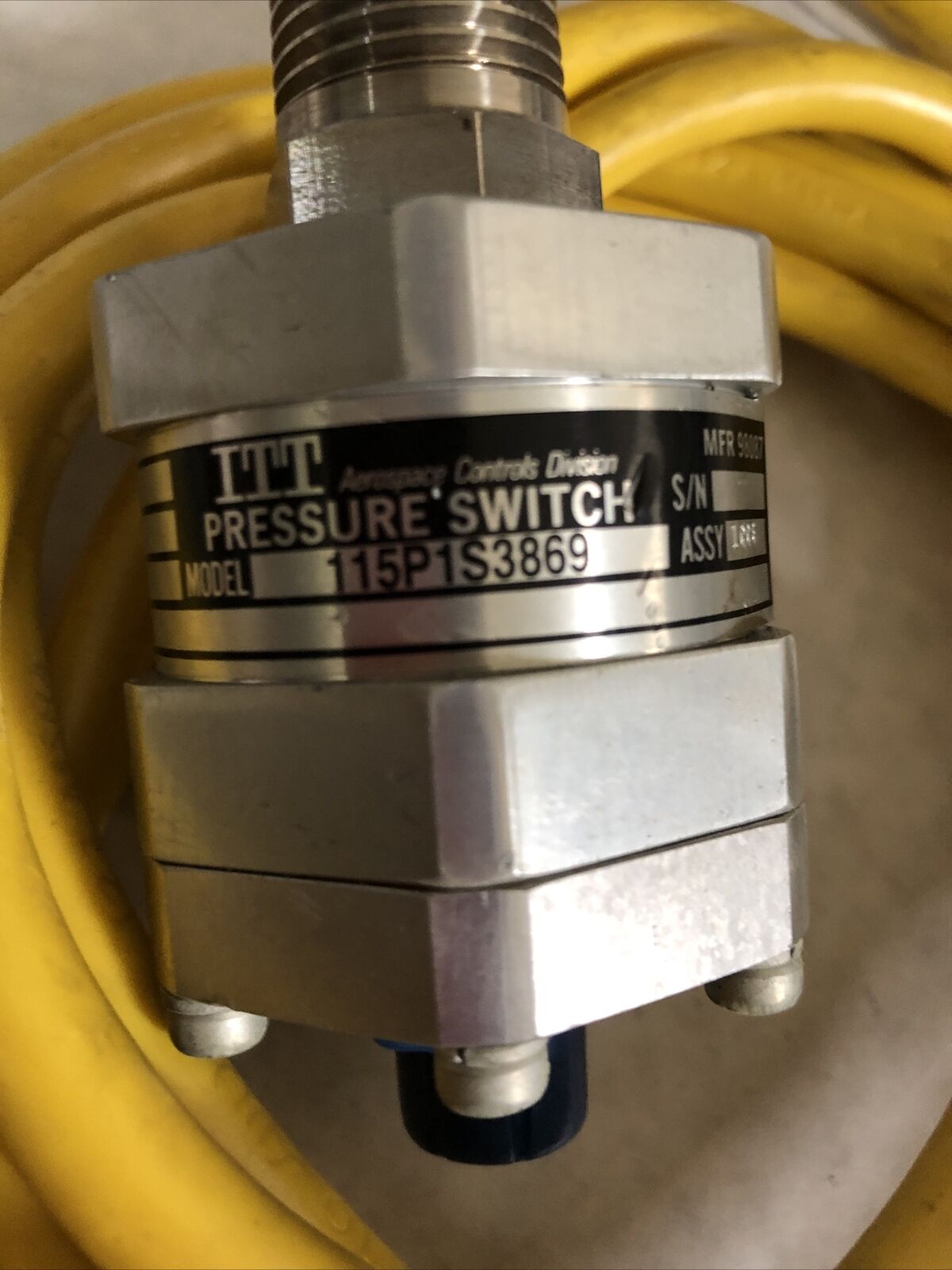New Itt Neo-Dyn 115P1s3869 3Q13 Pressure Switch,75 Psig,Mfr 98087,1/4" Npt,Dc