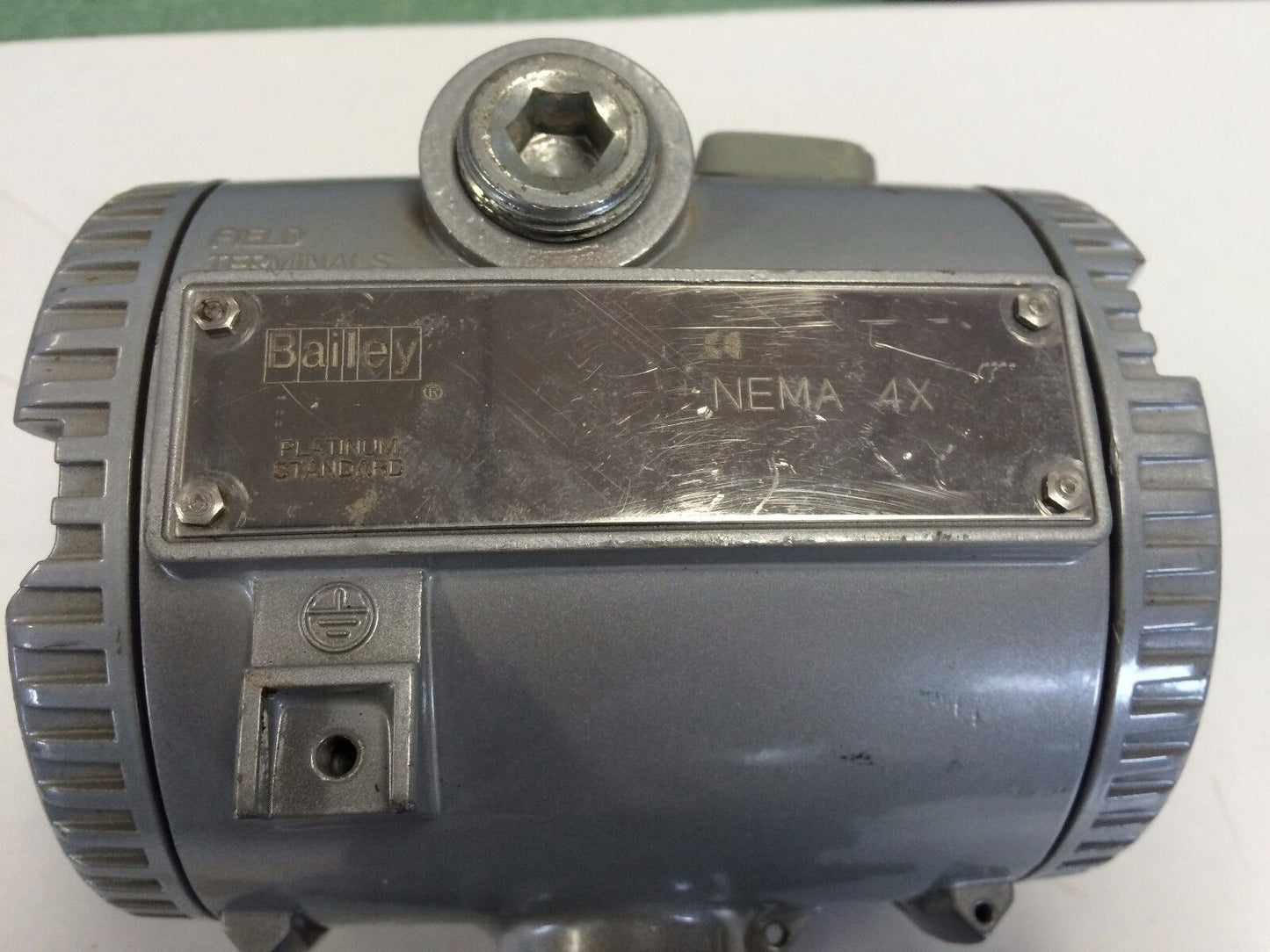 New Baily Fischer Porter Ptsdgd1221b0101,Gauge Transmitter,1/4" Npt,6640211,Ap