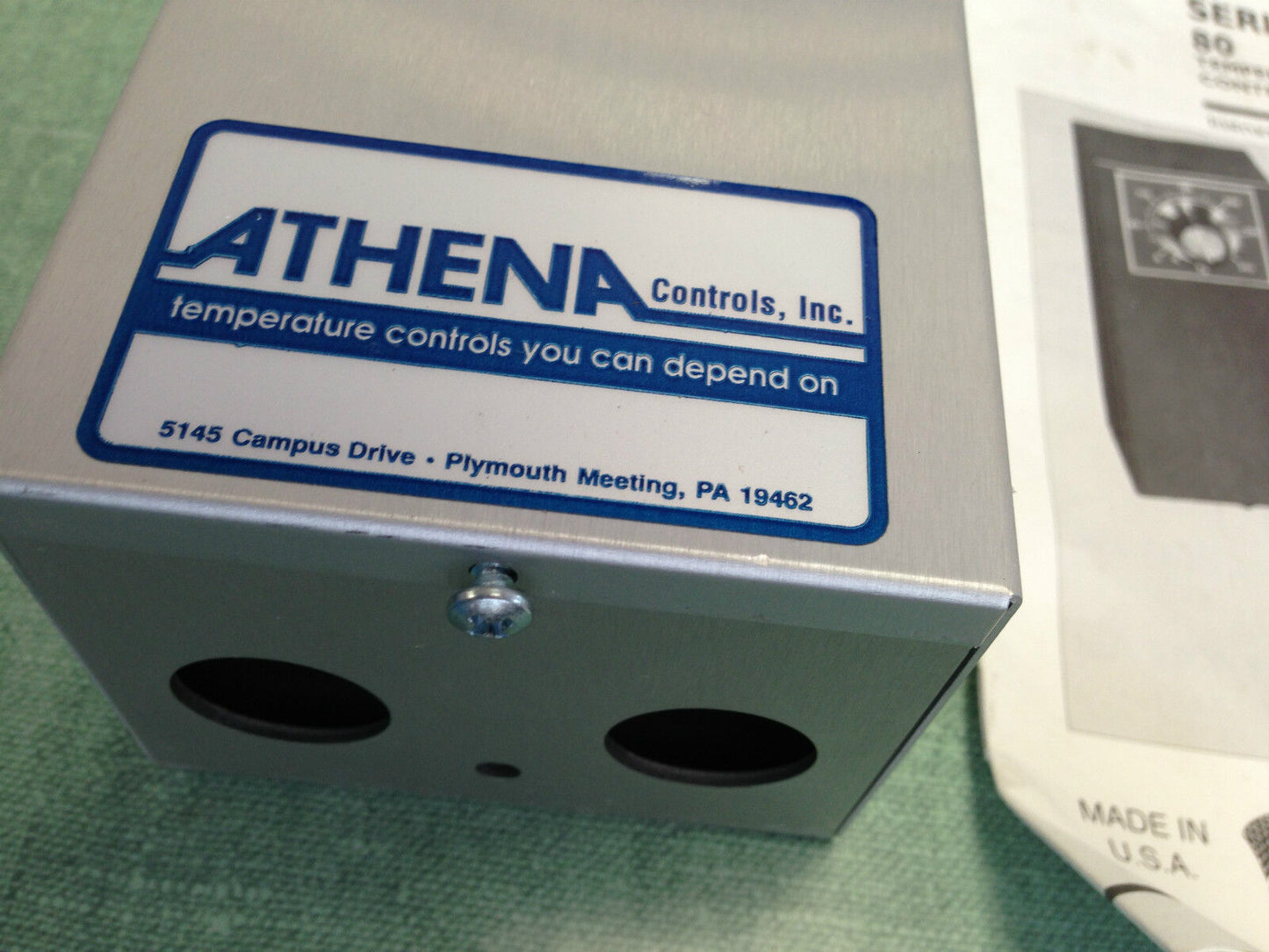 New Athena 86L-B-114-149 Process Temperature Controller,1 Ph,120/240 Vac,80,To