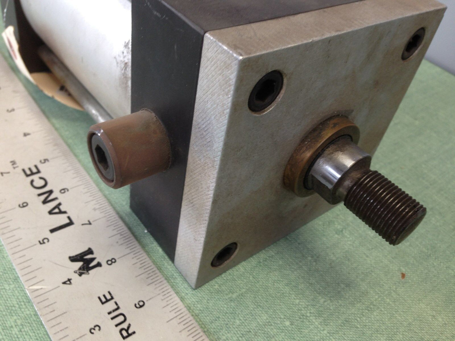 New Advance Automation 4 Mt1 Pneumatic Cylinder, Stroke: 4", Bore: 4"