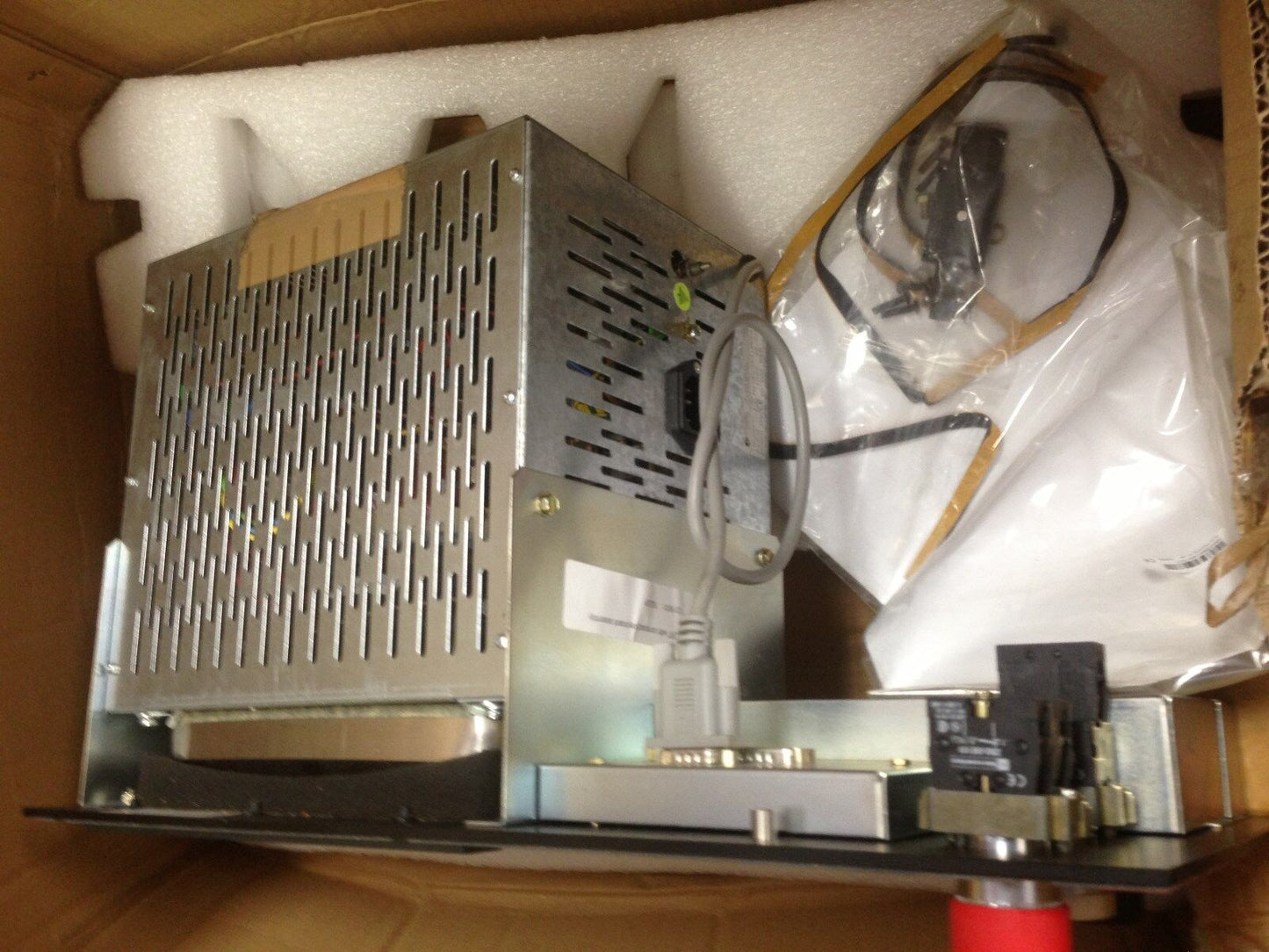 Num 0213-010-935 Operator Interface Crt 9" Monitor 0206 203 638  65040-000A,Ax