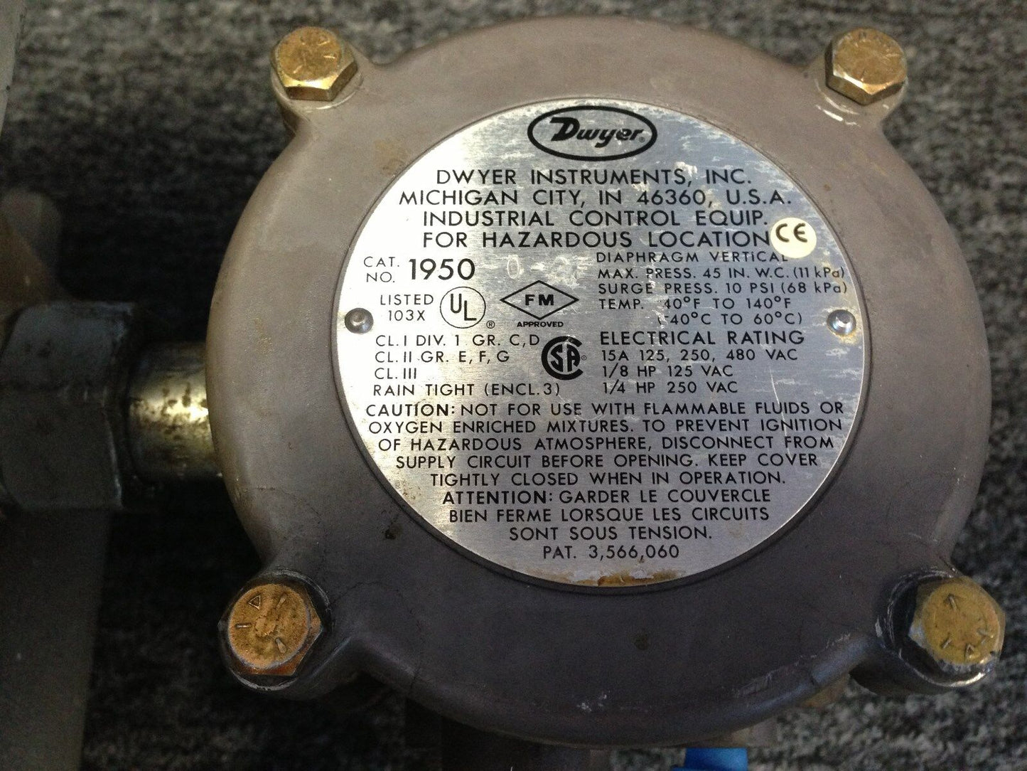 Adaloet Xjf 060806N4 Hazardous Pressure Switch,1950-0-2F  Dwyer 1950,Aa