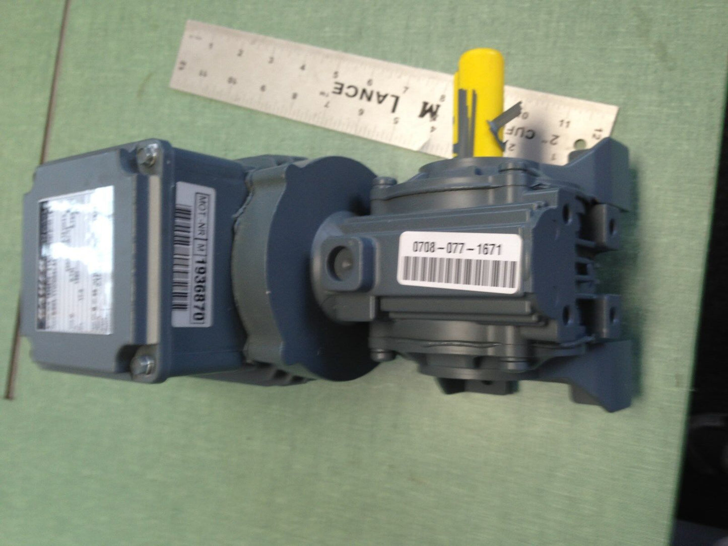 New Bauer Bs03-11U/D06la4 Electric Gear Motor 33:1 Ratio, .12 Kw 1936870-2,Ag