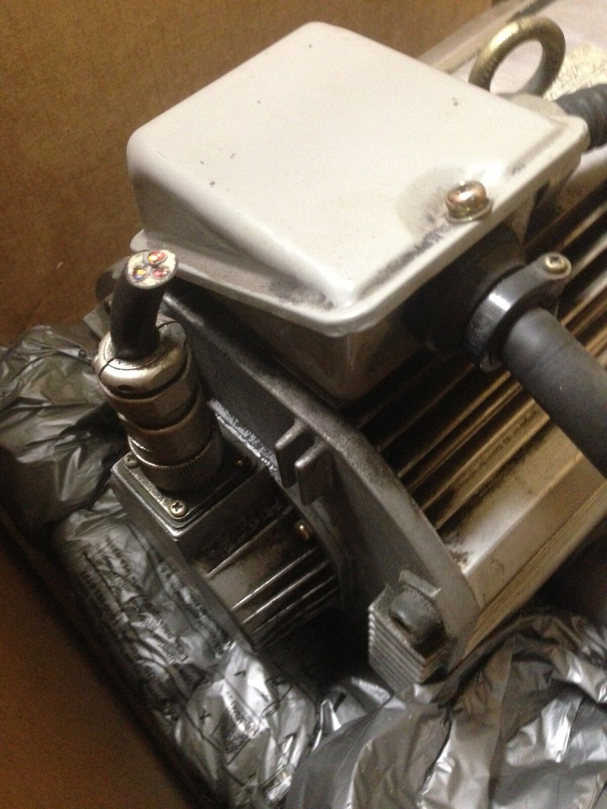 Omron R88m-M1k112 Ac Servo Motor, 1200 Rpm,1100 Watts, R88m-M1k1 12 Motor ,Ex