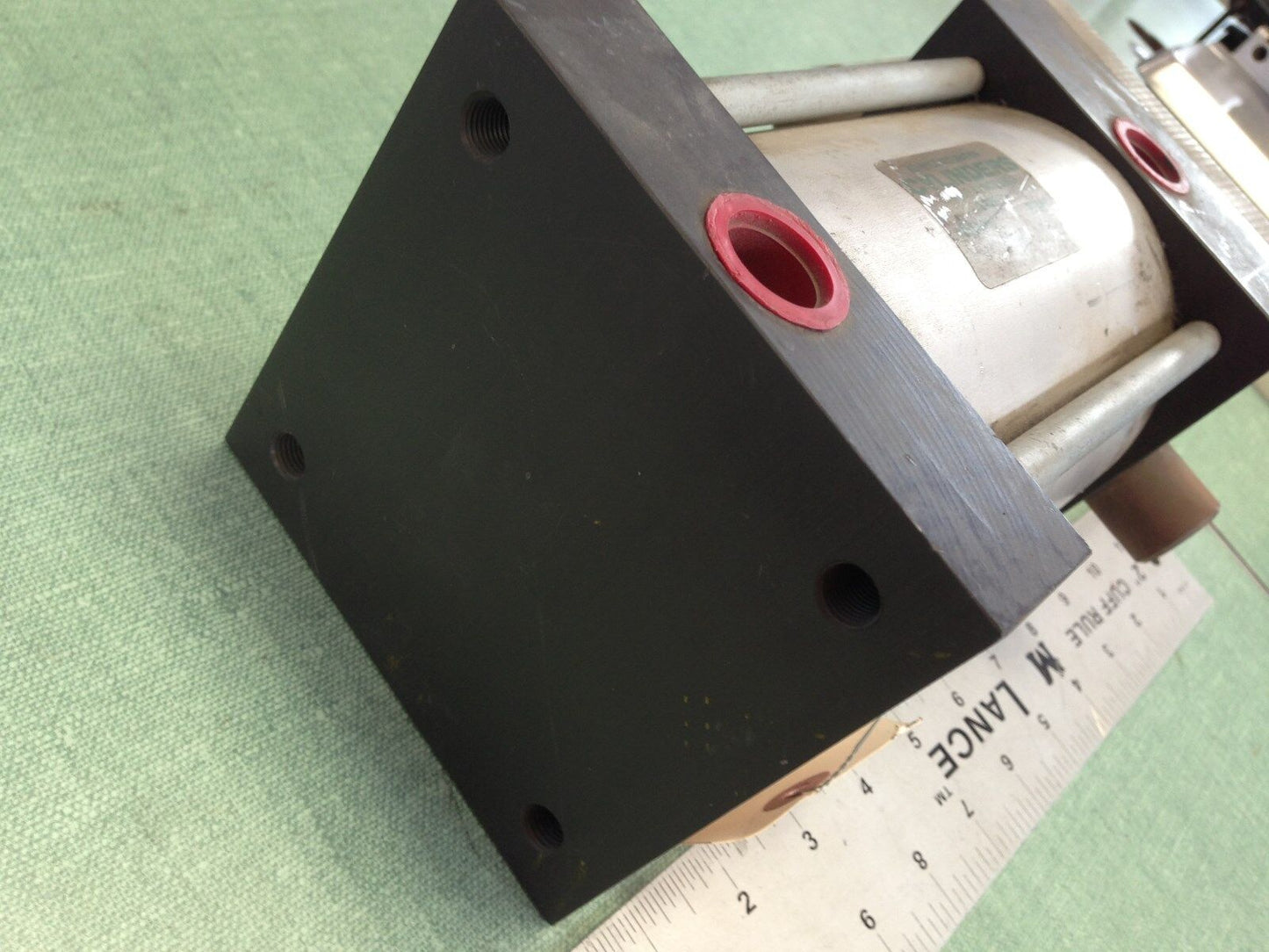 New Advance Automation 4 Mt1 Pneumatic Cylinder, Stroke: 4", Bore: 4"