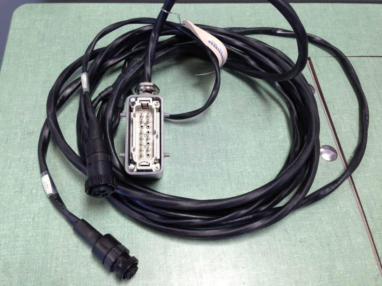 Nest Electronics J65-J71/J72 Robotic/Servo Cable Connector,146 72 57,1/2 Dr25,Ay