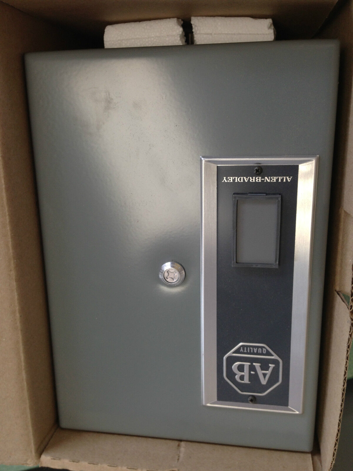 Allen-Bradley 592-Bav16, Enclosed 40 Amp Overload Relay,Nema Size 0/1 592-B,Tg