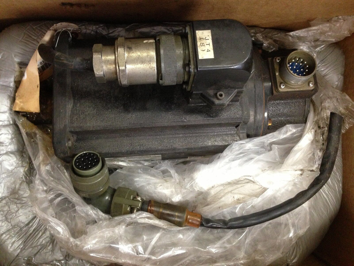 Kawasaki 68Bm122hbx2r Ac Servo Motor,3000 Rpm,3.1 Kw 04612117,688M122hbx2r,Td