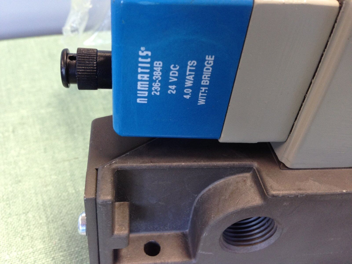 Numatics I23ba43bmq00061 Pneumatic Valve 123Ba43bmq00061 236-384B 24Vdc 4W,Av