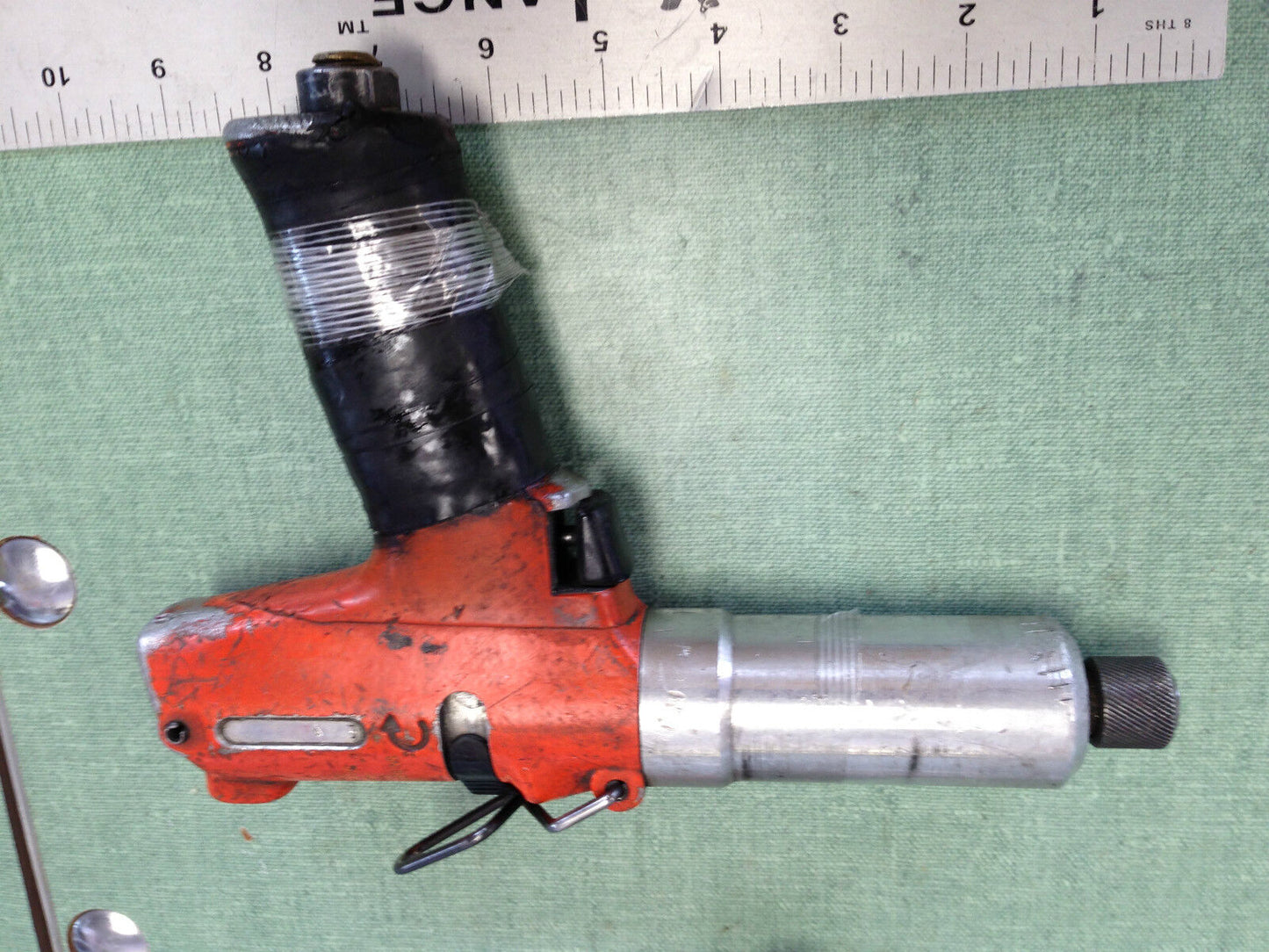 Gardner-Denver 15Pthfb30q 1/4" Reversible Pneumatic Screw Gun  Rpm 3000,To
